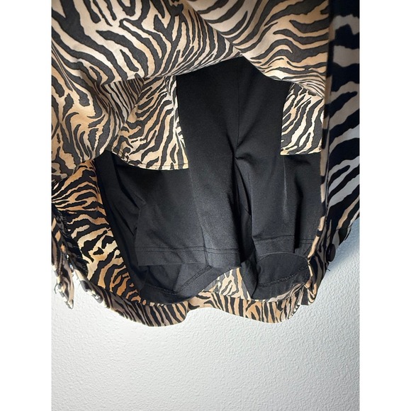 Zenergy Golf by Chico's Print Skort Tan Black Animal Side Zip size 3 (16/18) - Picture 4 of 8